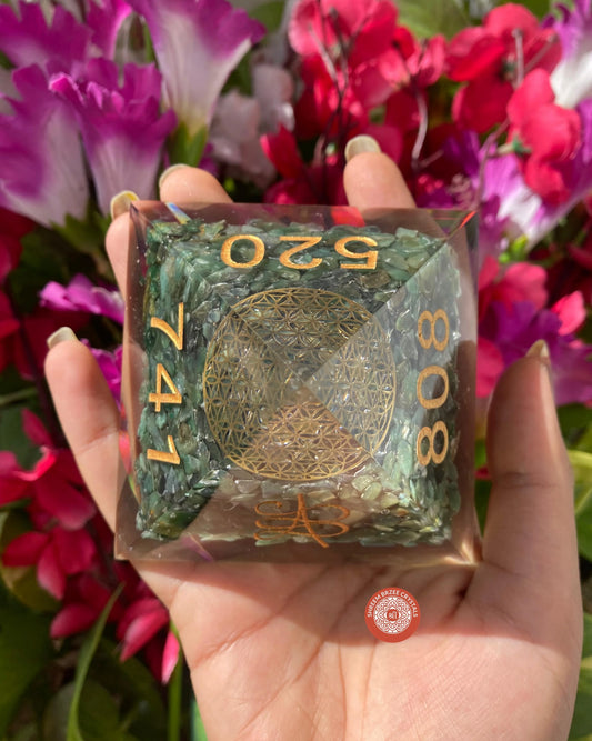 Green Aventurine Orgonite Pyramid