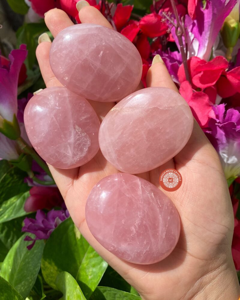 rose-quartz-palm-stone