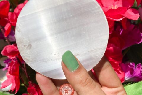 round-selenite-plate