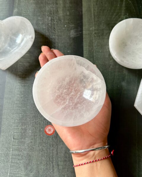 10cm-selenite-bowl-with-stand