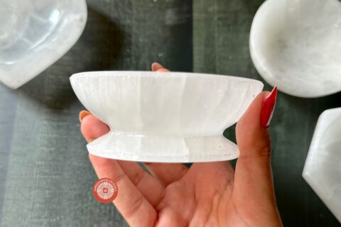 10cm-selenite-bowl-with-stand