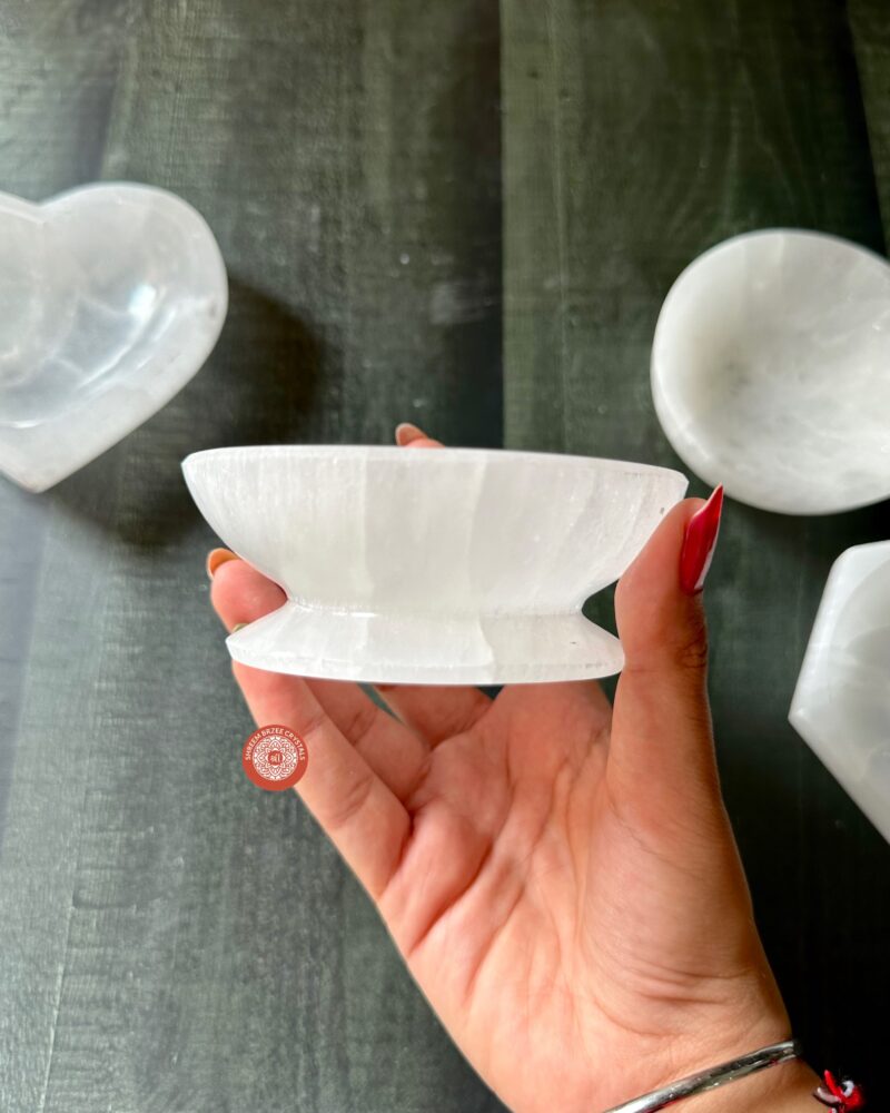 10cm-selenite-bowl-with-stand